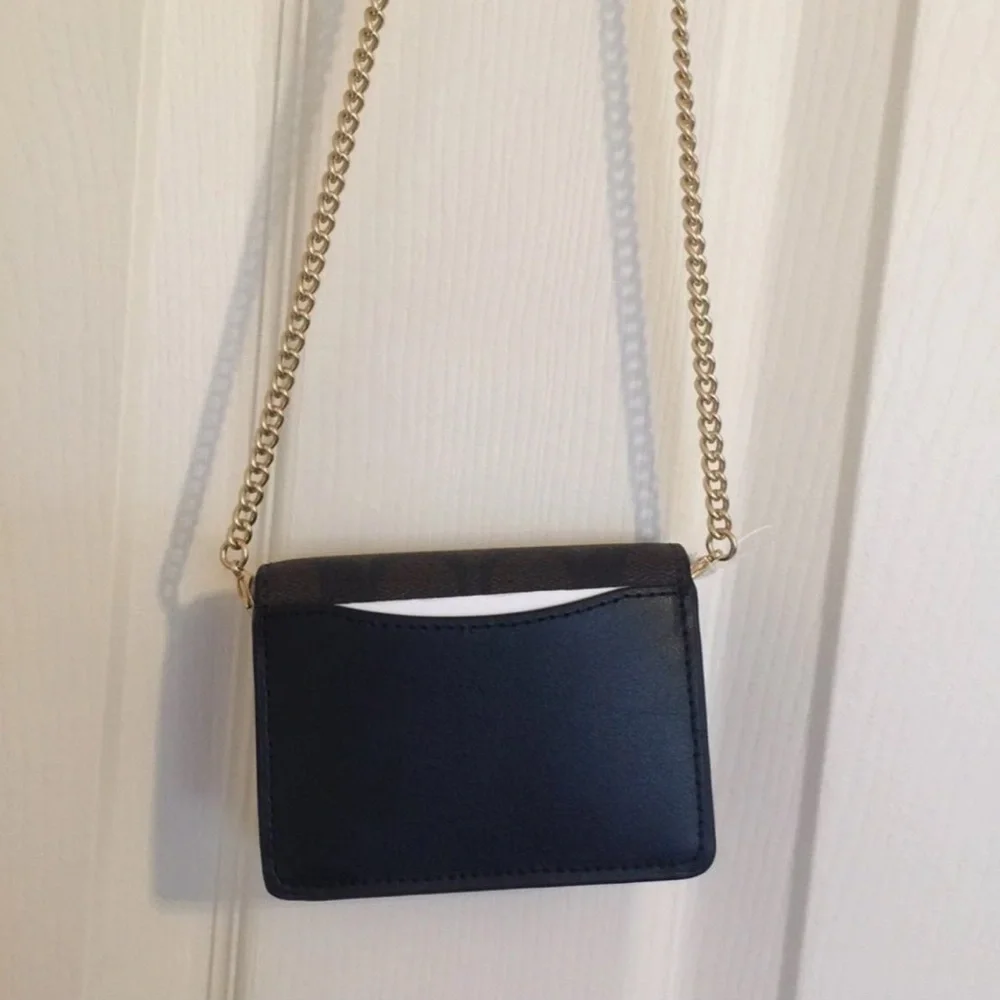 ❤️❤️❤️NEW Coach mini wallet on a chain+detachable chain strap ❤️❤️❤️ - Picture 5 of 11